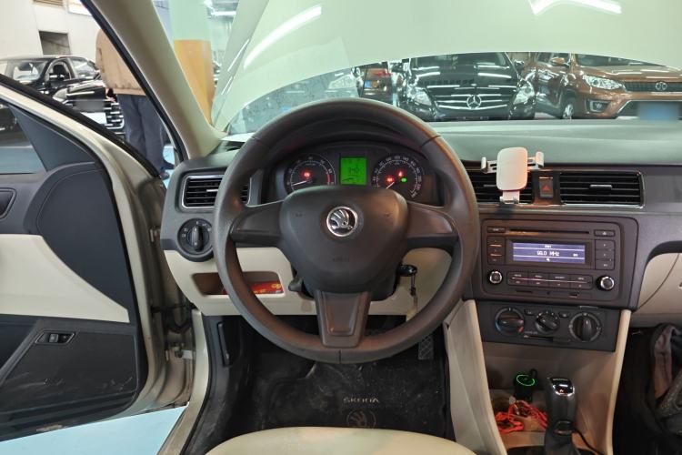 Used Skoda Rapid 2016 1.6L Automatic Chuanxing Edition
