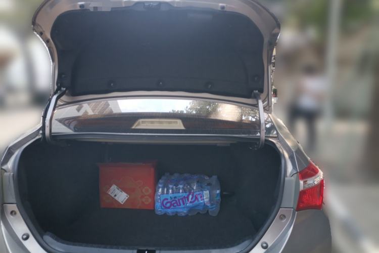 Used Toyota Corolla 2014 1.6L CVT GL Trunk