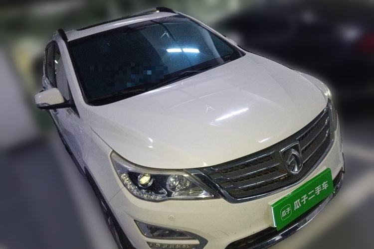 Used Baojun 560 2015 1.8L manual luxury version
