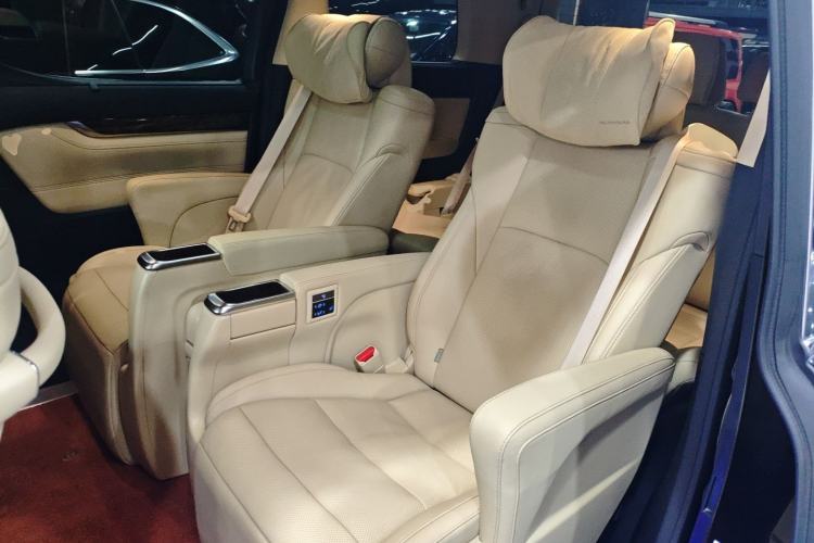 Used Toyota Alphard 2021 Dual-Engine 2.5L Luxury Edition