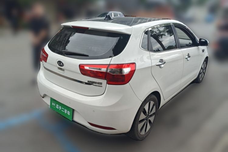 Used Kia K2 2012 Hatchback 1.6L AT Premium Commemorative Edition
