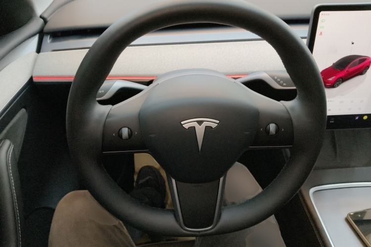 Used Tesla Model Y 2024 Rear-Wheel-Drive Version