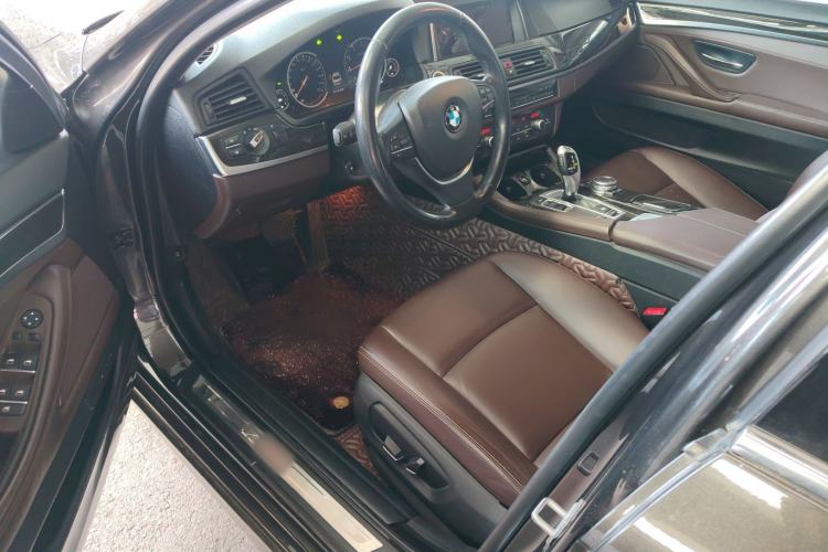 Used BMW 5 Series 2017 525Li Luxury Design Package Driver Seat