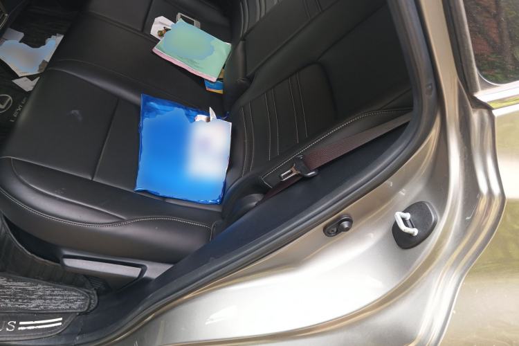 Used Lexus NX 2020 200 Front-Wheel Drive Freeline Edition China VI Standard Left Rear Seat