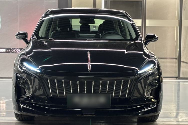 Used Hongqi E-QM5 2022 431 km Charge & Enjoy Edition