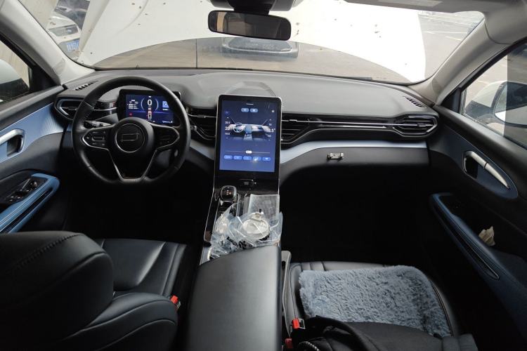 Used Bestune T90 2023 1.5T DCT Automatic Luxury Edition Center Console