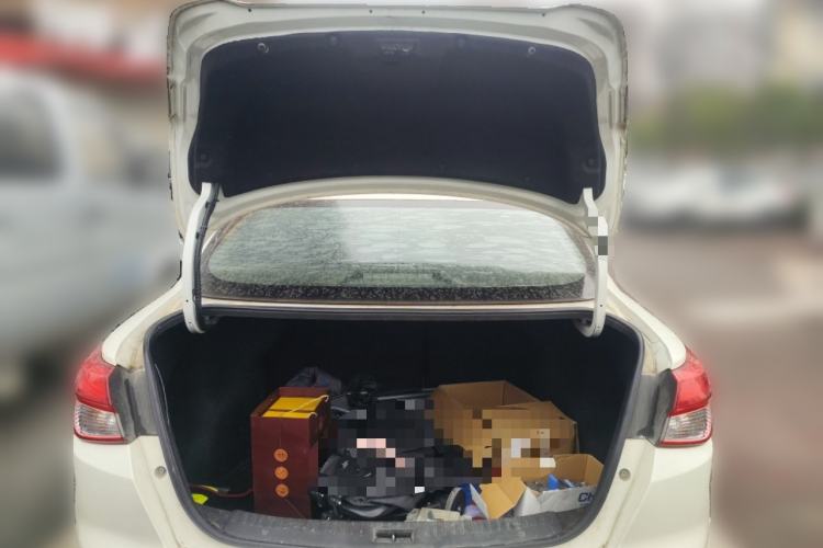 Used Nissan Lannia 2016 1.6L CVT Smart Cool Edition Trunk