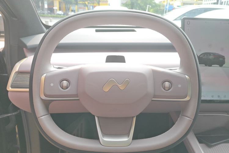 Used ONVO L60 2024 60 kWh Rear-Drive Version Steering Wheel