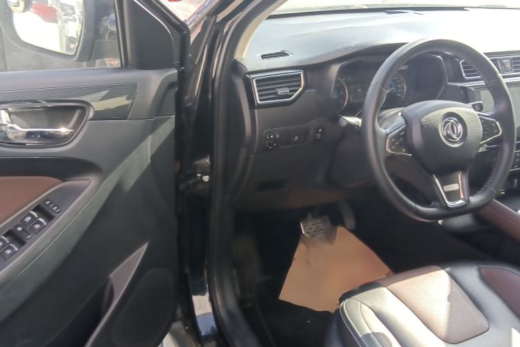 Used Dongfeng Fengon 580 2016 Revised Version 1.5T CVT Luxury Edition