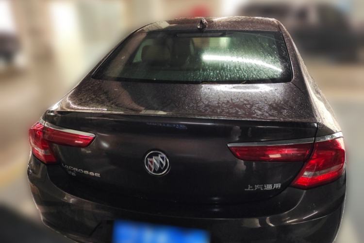 Used Buick LaCrosse 2018 28T Luxury Model Rear