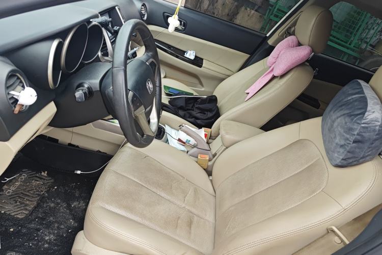 Used CHANGAN Eado 2012 1.6L Manual Luxury Model China IV Standard
