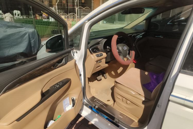 Used Buick GL8 2017 ES 28T Flagship Model China V Standard
