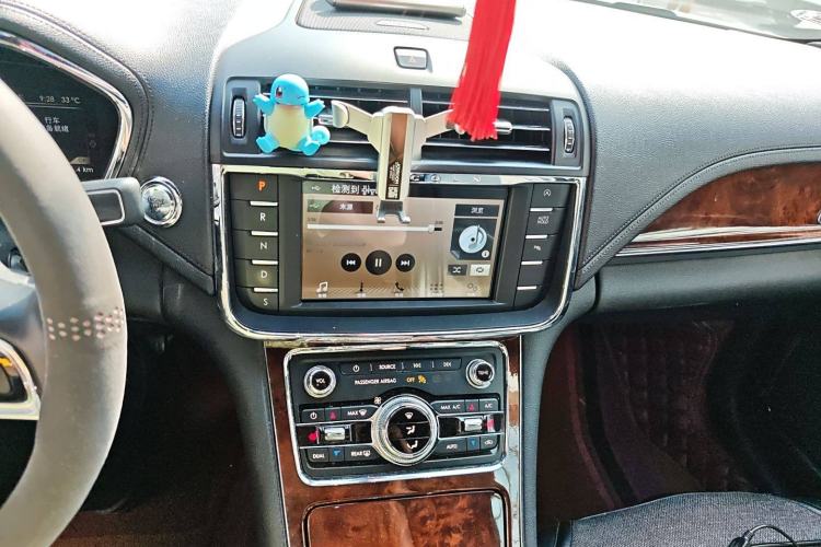 Used Lincoln Continental 2019 2.0T Two-Wheel Drive Luxury Edition China VI Standard