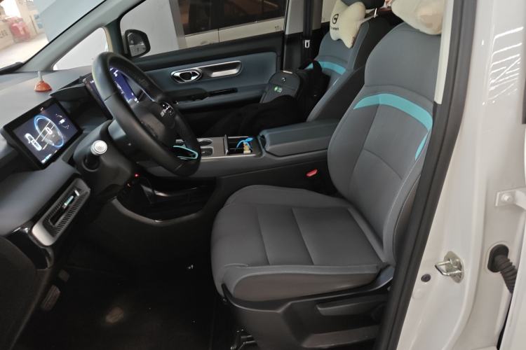 Used AION Y 2023 Younger