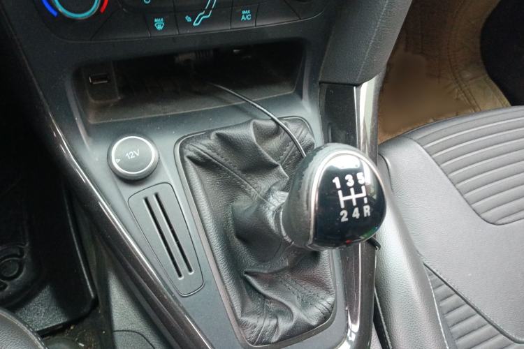 Used Ford Focus 2017 Sedan 1.6L Manual Fashion Edition Smart Drive Version