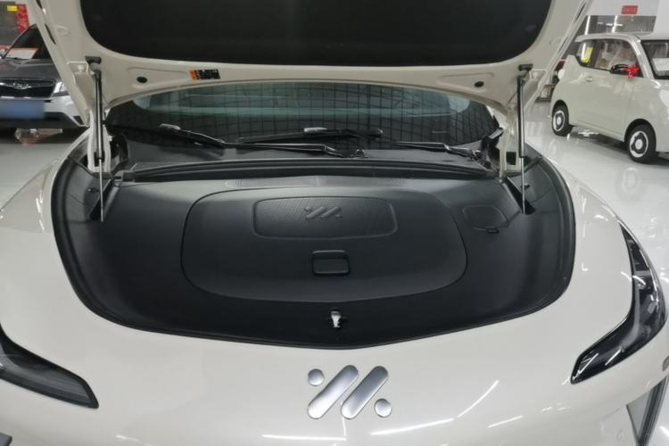 Used IM LS7 2023 90 kWh Elite Rear-Drive Version

