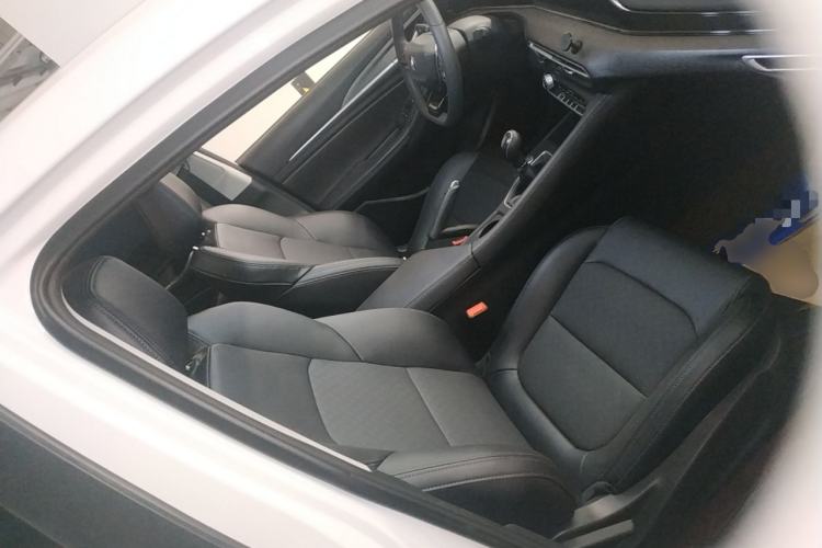 Used Changan Eado 2022 PLUS 1.6L GDI Manual Luxury Model
