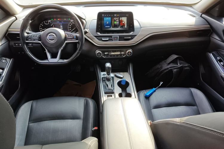 Used Nissan Teana 2021 2.0L XL Upper AD1 Smart Drive & Navigation Edition Center Console