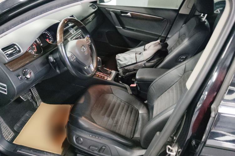 Used Volkswagen Magotan 2015 2.0 TSI Prestige Model Left Front Seat