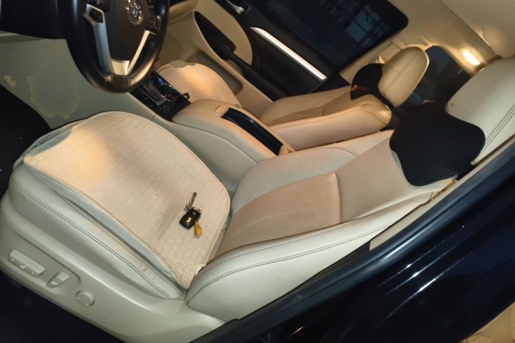 Used Toyota Highlander 2018 2.0T Four-Wheel Drive Luxury Version 7 Seats China VI Standard Left Front Seat