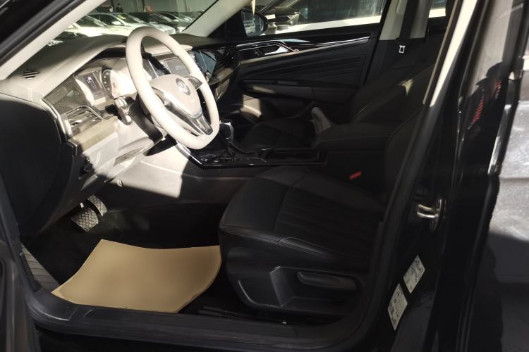 Used Volkswagen Passat 2019 280TSI Business Edition China VI
