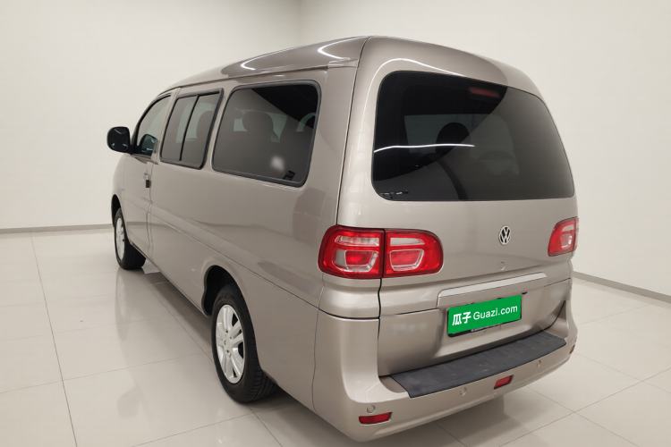 Used FORTHING Lingzhi 2023 M5L 1.6L Base Model 7 Seats