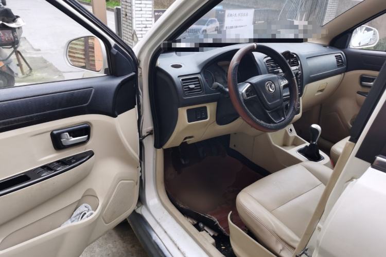 Used Dongfeng Fengon 370 2016 1.5L Manual Elite Home Edition 7-Seater
