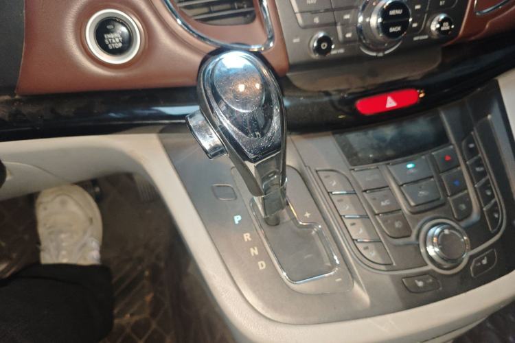 Used JAC Group Refine M5 2016 2.0T Gasoline Automatic Business Edition
