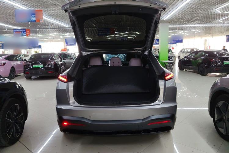 Used ONVO L60 2024 60 kWh Rear-Drive Version