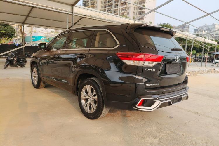 Used Toyota Highlander 2018 2.0T Two-Wheel Drive Elite Edition 7 Seats China VI Standard Rear Left 45 Deg