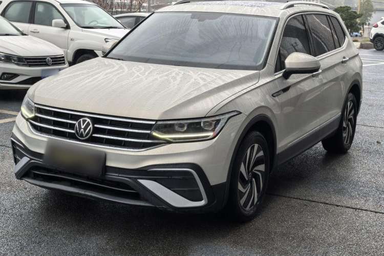 Used Volkswagen Tiguan L 2022 330TSI Automatic Two-Wheel Drive Smart Edition