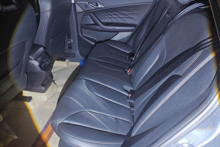 Used Roewe RX5 2023 1.5T Prestige Sliding-Screen Version
