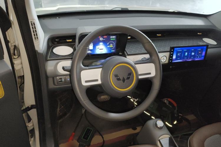 Used Wuling Hongguang MINIEV 2022 GAMEBOY 300km Enthusiast Model with Lithium Iron Phosphate