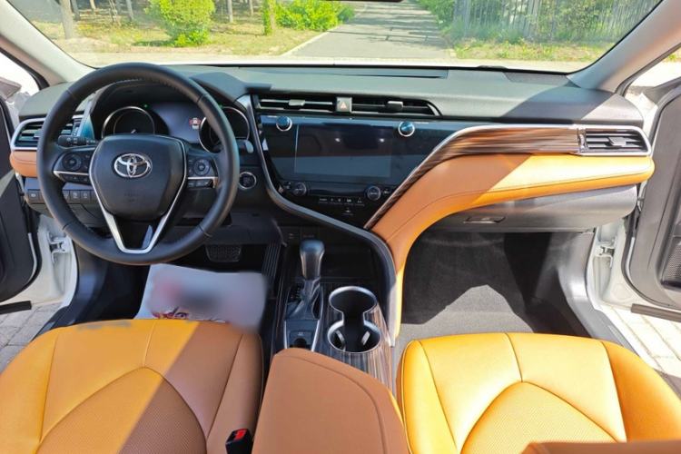 Used Toyota Camry 2019 Revised Version 2.0G Luxury Edition Interior 7