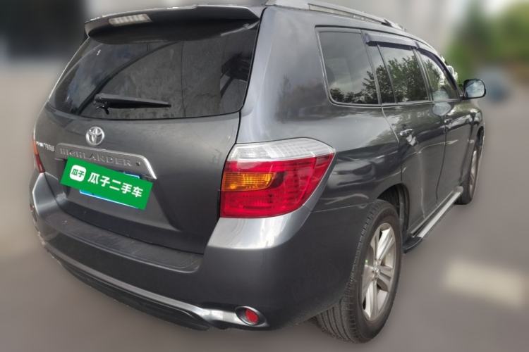 Used Toyota Highlander 2011 2.7L Two-Wheel Drive 7-Seater Luxury Edition
