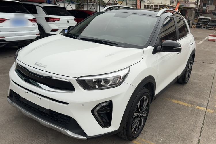 Used Kia kx1 Stonic 2021 1.4L CVT Sunroof Model
