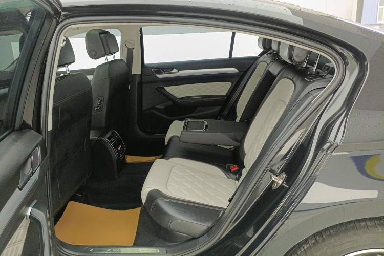 Used Volkswagen Magotan 2023 2 Million Units Commemorative Edition 330TSI DSG Luxury Version