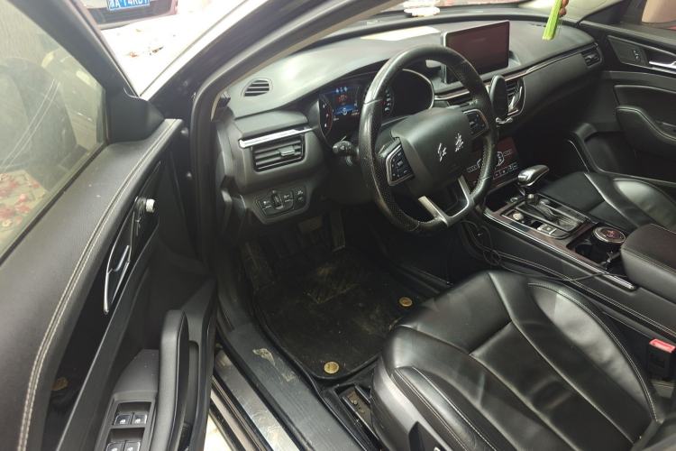 Used Hongqi H5 2018 30TD Dynamic Edition Driver Seat