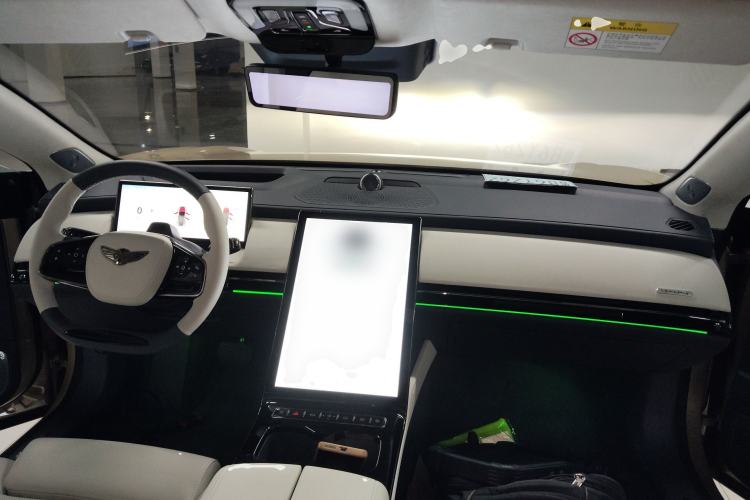 Used Yuanhang Y6 2023 720 km Range Rear-Drive Luxury Version