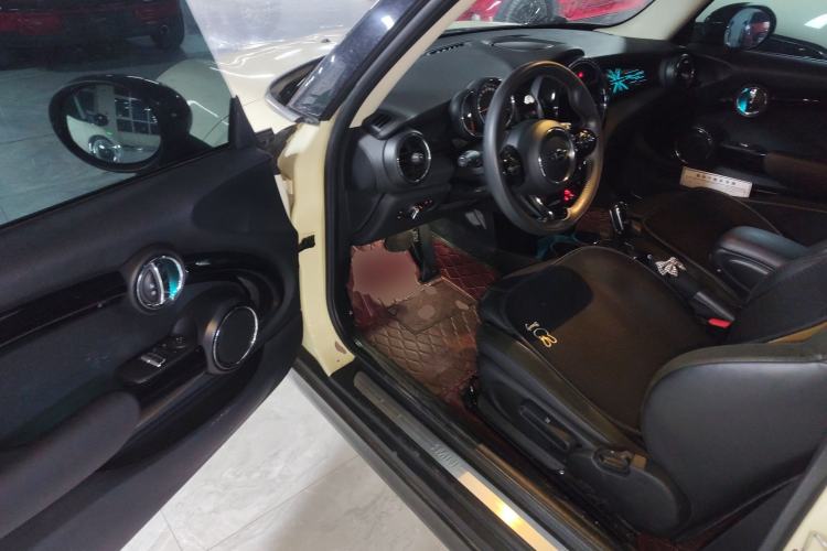 Used MINI MINI 2018 1.5T COOPER Artist