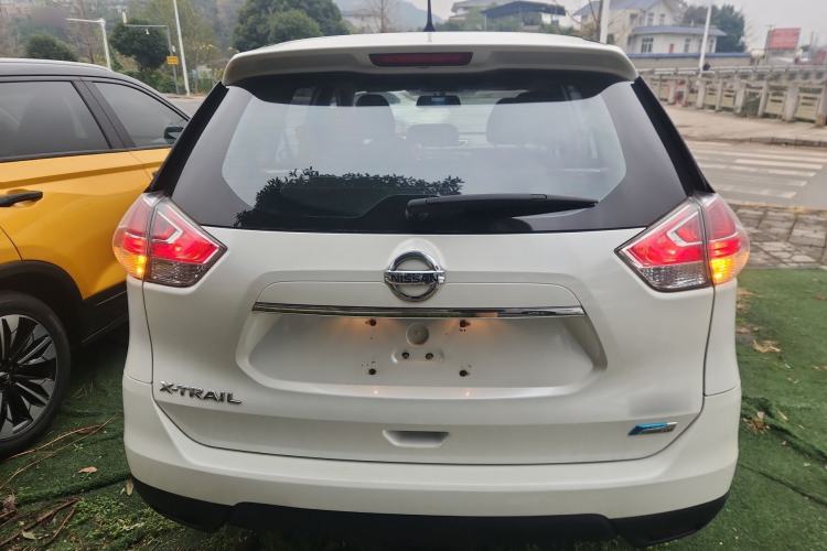 Used Nissan X-Trail 2015 2.0L CVT Comfort MAX Edition 2WD