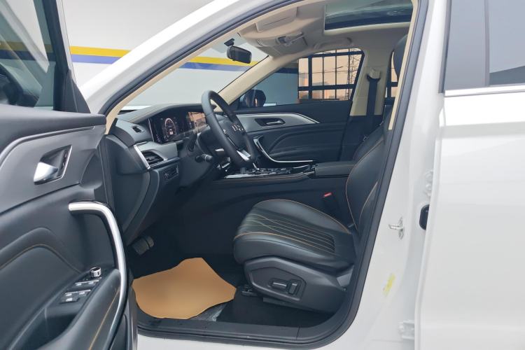 Used Bestune T77 2023 1.5T Automatic Luxury Model Left Front Seat