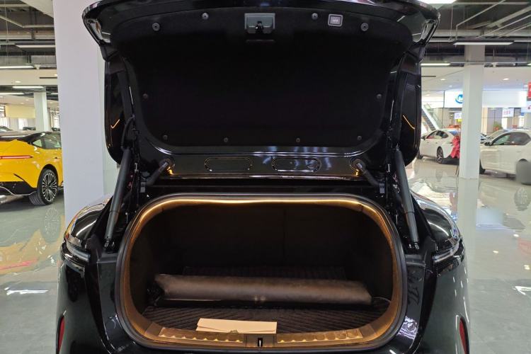 Used Avatr 11 2025 Ultra Extended-Range Edition