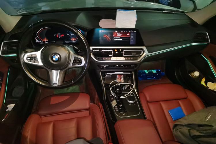 Used BMW 3 Series 2021 325i M Sport Package Center Console