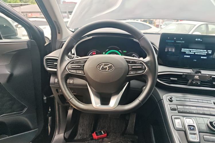 Used Hyundai Santa Fe 2023 Traveler 380T GDi Automatic Two-Wheel Drive GLX Elite Edition
