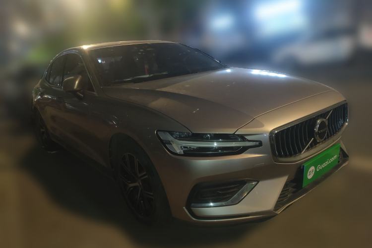 Used Volvo S60 2023 B4 Zhiyi Luxury Edition
