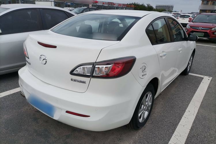 Used Mazda Mazda 3 2015 Sedan 1.6L Automatic Comfort Model
