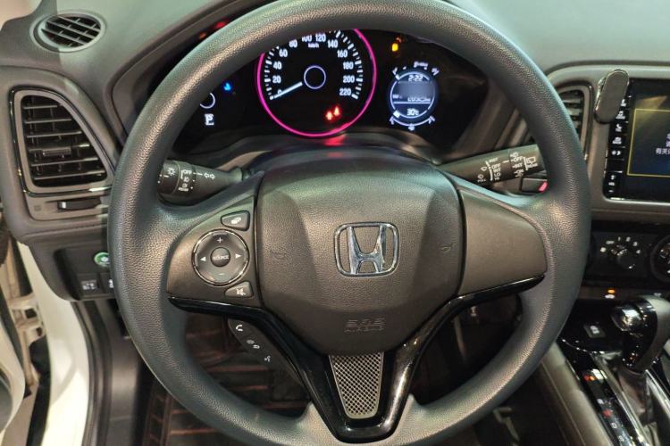 Used Honda Vezel 2020 1.5L CVT Pioneer Edition
