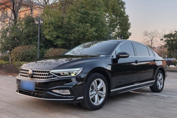 Used Volkswagen Magotan 2025 Zhongxiang Version 280TSI DSG Comfort Edition