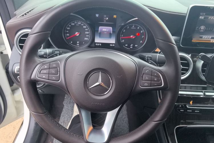 Used Mercedes-Benz GLC 2019 GLC 260 L 4MATIC Dynamic Model
